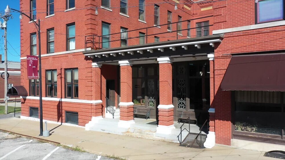 102 W Ohio St, Butler, MO for sale - Commercial Listing Video - Image 2 of 18