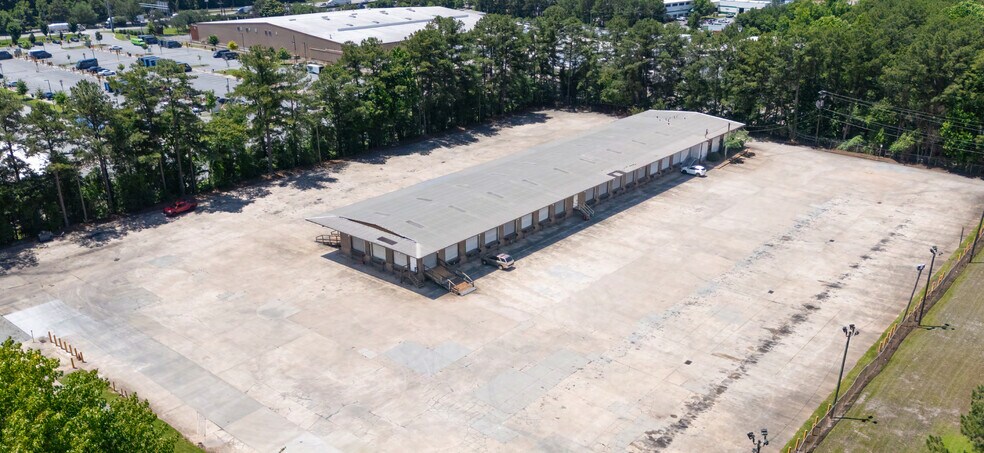 3535 Best Friend Rd, Doraville, GA for lease - Building Photo - Image 1 of 4