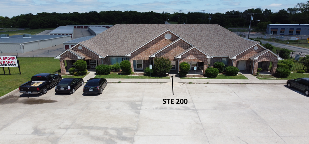 2601 Hilltop Dr, Sherman, TX for sale - Building Photo - Image 1 of 1