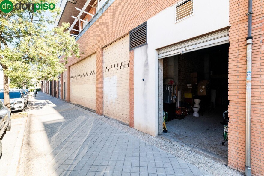 Calle Torre de las Cabezas, 12, Granada, Granada à vendre - Photo du bâtiment - Image 1 de 17