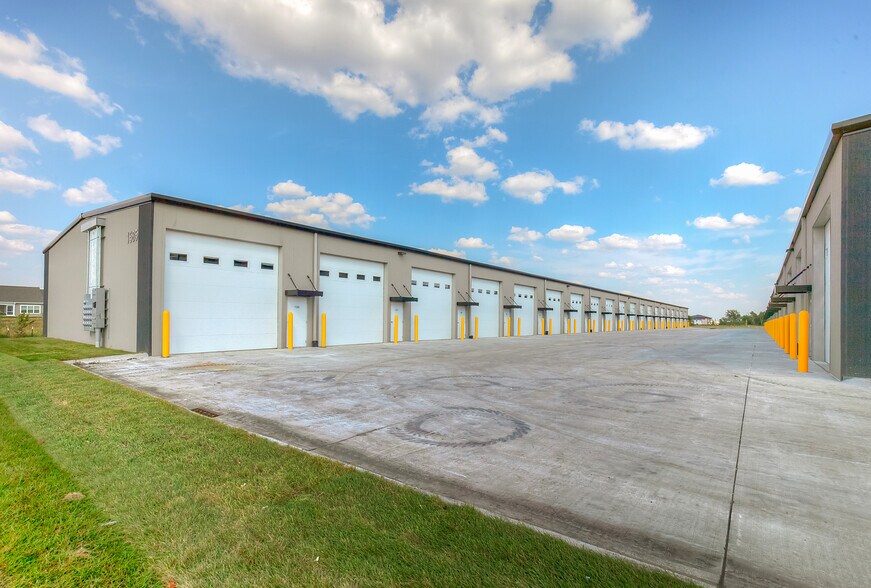 1575 NW Gettysburg Ln, Waukee, IA à vendre - Photo du bâtiment - Image 2 de 25