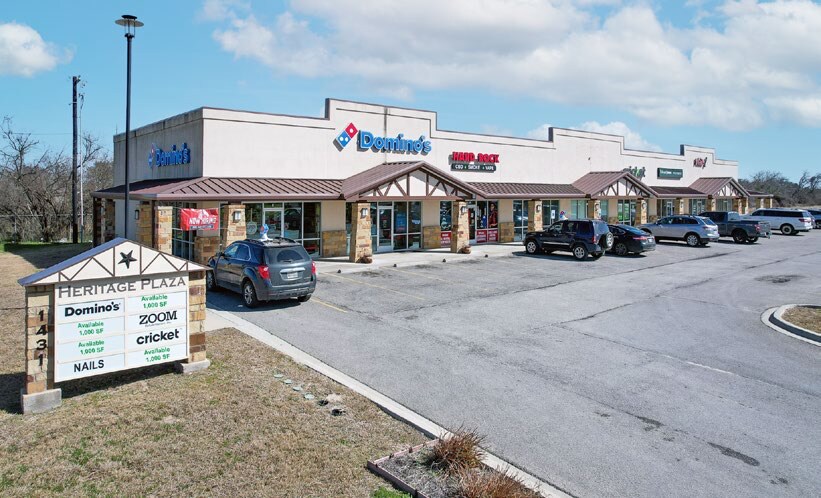 1431 E Broadway St, Cuero, TX à louer Photo du bâtiment- Image 1 de 9