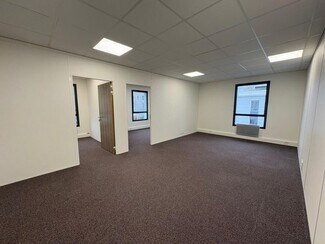 More details for Allée Des Sablières, Croissy-sur-Seine - Office for Lease