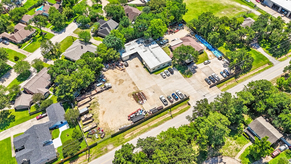 14250 Schroeder Rd, Houston, TX for lease - Building Photo - Image 2 of 8