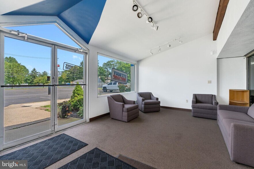 151 S 14th St, Quakertown, PA à louer - Photo intérieure - Image 2 de 27