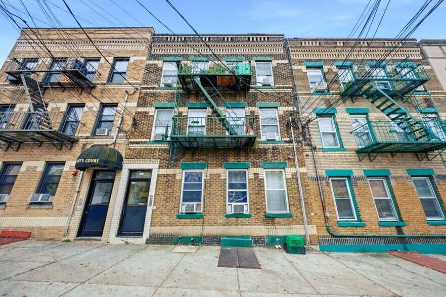 123 63rd St, West New York, NJ à vendre - Photo du bâtiment - Image 1 de 23