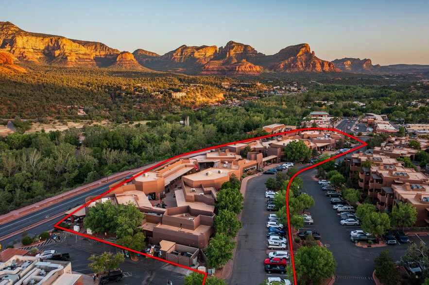 101 N State Route 89A, Sedona, AZ à louer - Photo du bâtiment - Image 3 de 20