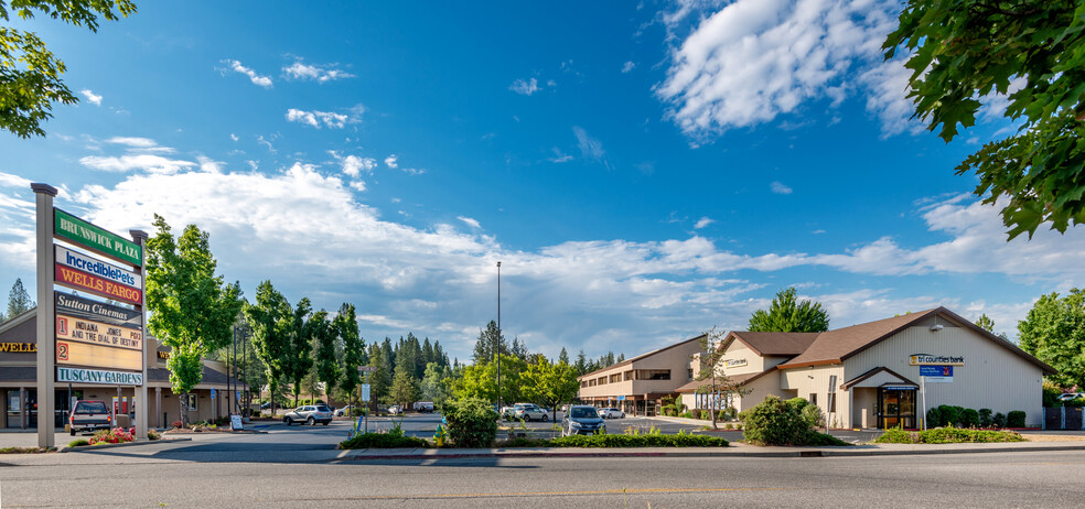 417-471 Sutton Way, Grass Valley, CA for lease - Building Photo - Image 1 of 6