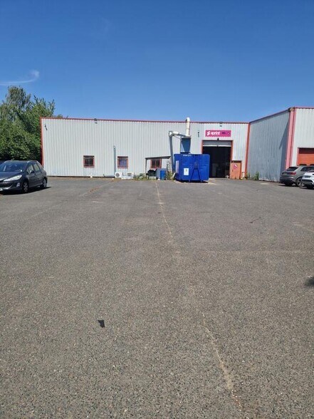 Flex in Cormeilles-en-Vexin for sale - Building Photo - Image 1 of 27