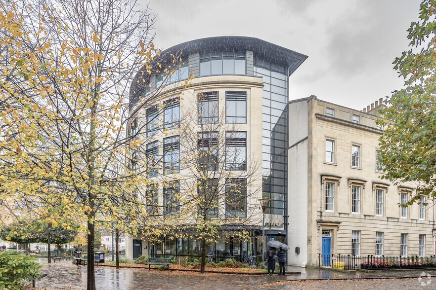 66 Queen Sq, Bristol à louer - Photo du bâtiment - Image 3 de 4