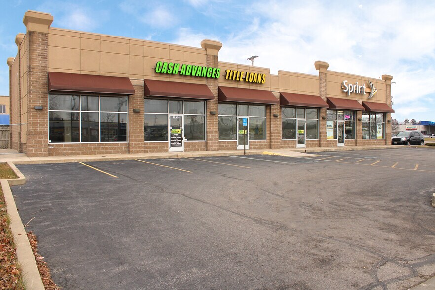 1708-1720 W Alexis Rd, Toledo, OH à vendre - Photo du bâtiment - Image 2 de 3