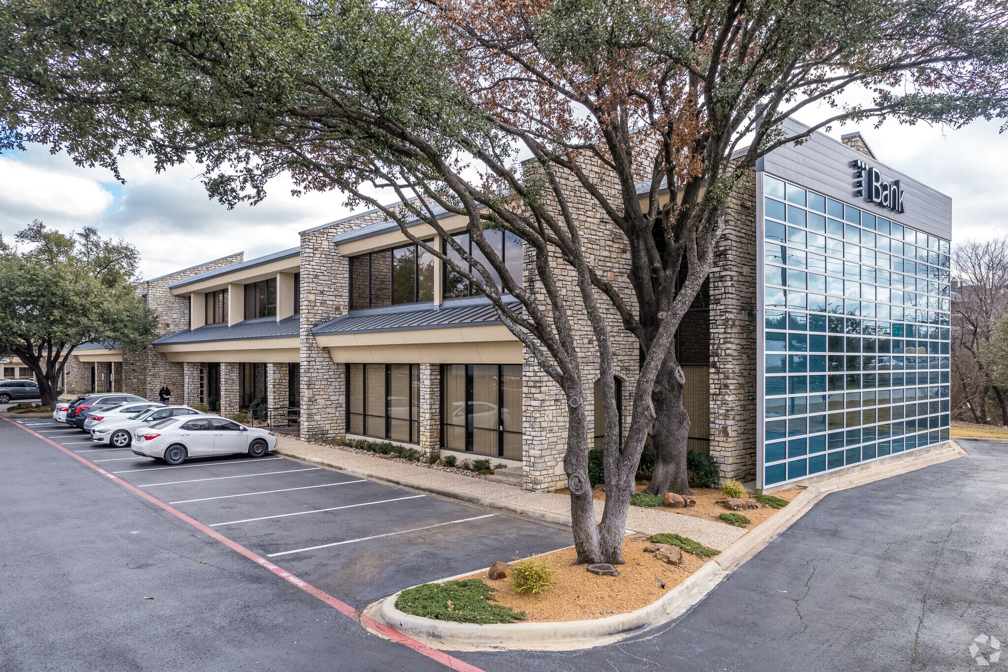 16200 N Dallas Pky, Dallas, TX à louer Photo du bâtiment- Image 1 de 10