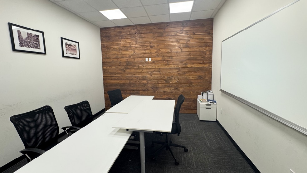 36-16 29th St, Long Island City, NY à vendre - Photo du bâtiment - Image 2 de 9