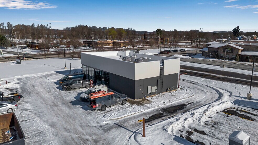 314 E Fairmount Ave, Lakewood, NY à vendre - Photo du bâtiment - Image 3 de 16