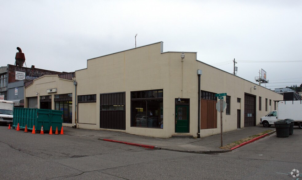 2302 A St, Tacoma, WA à louer - Photo principale - Image 1 de 2