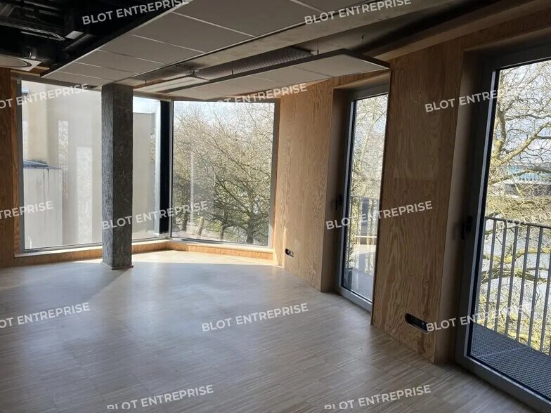 1 Rue Michel Columb, Nantes à louer - Photo du bâtiment - Image 2 de 13