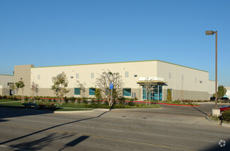 Plus de détails pour 320 Hearst Dr, Oxnard, CA - Industriel/Logistique à louer