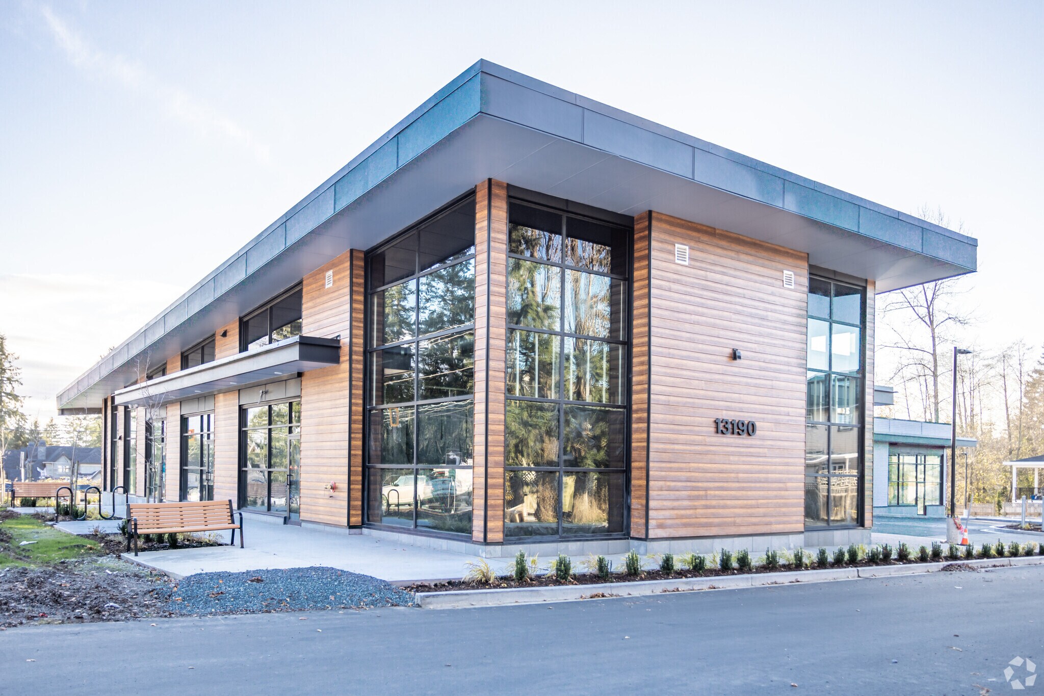 13190 58a Ave, Surrey, BC à vendre Photo du bâtiment- Image 1 de 1