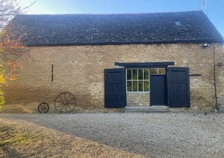 Plus de détails pour Old Oundle Rd, Peterborough - Bureau à louer
