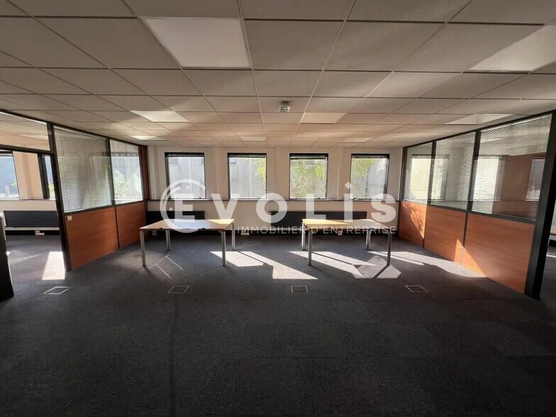 102 Bis Avenue Georges Clémenceau, Bry-sur-Marne à louer - Photo du bâtiment - Image 3 de 20