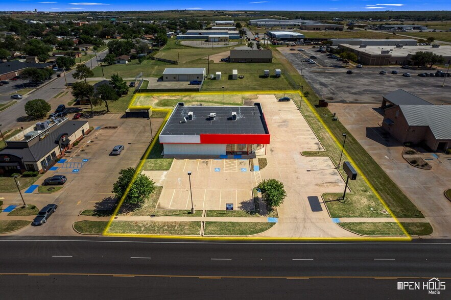 4205 Old Jacksboro Hwy, Wichita Falls, TX à louer - Photo du bâtiment - Image 3 de 22