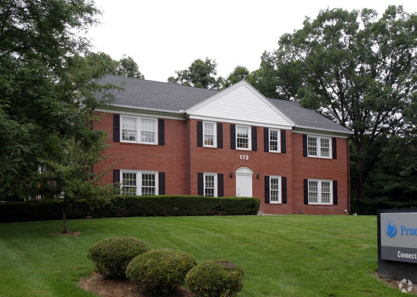 172 W Main St, Avon, CT for lease - Building Photo - Image 2 of 3