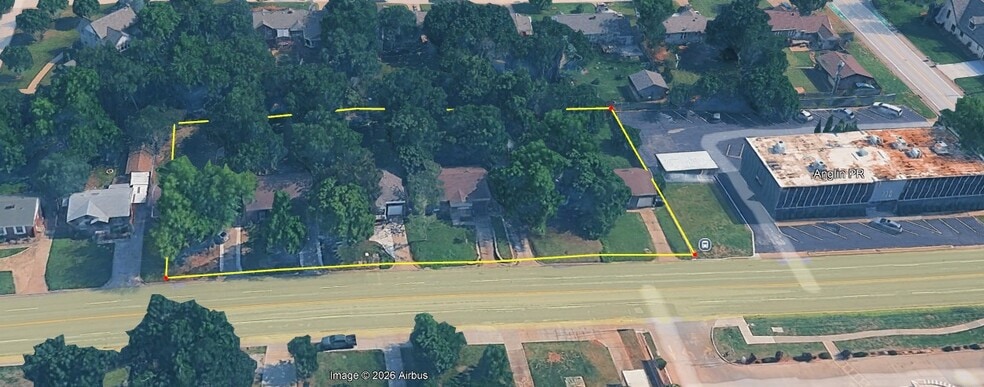 608-704 NW 50TH OKLAHOMA CITY OK portefeuille de 6 propriétés à vendre sur LoopNet.ca - Photo principale - Image 1 de 11