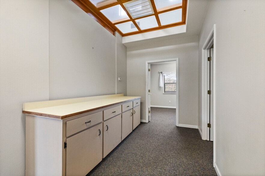 13951 Mono Way, Sonora, CA for lease - Building Photo - Image 3 of 29