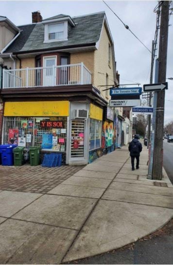 176 Bellwoods Ave, Toronto, ON for sale - Primary Photo - Image 1 of 1