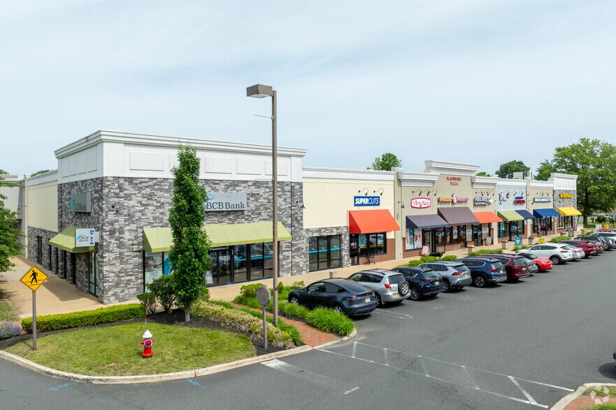 10 Schalks Crossing Rd, Plainsboro, NJ à louer - Photo du bâtiment - Image 3 de 9