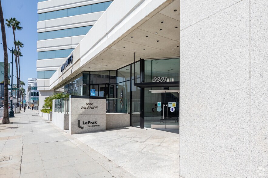 9301 Wilshire Blvd, Beverly Hills, CA à louer - Photo du bâtiment - Image 3 de 11