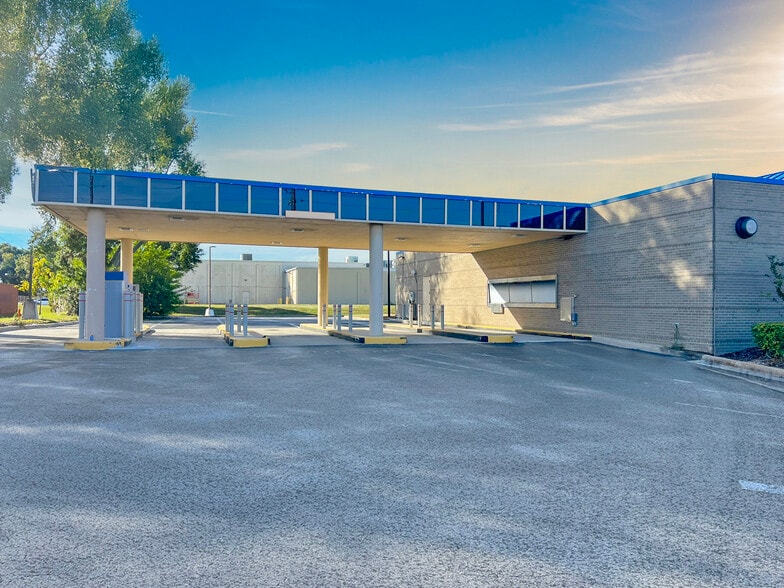 3010 Cypress Gardens Blvd, Winter Haven, FL à vendre - Photo du bâtiment - Image 3 de 3