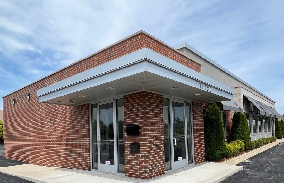 17780 Fort St, Riverview, MI à vendre - Photo du bâtiment - Image 2 de 6