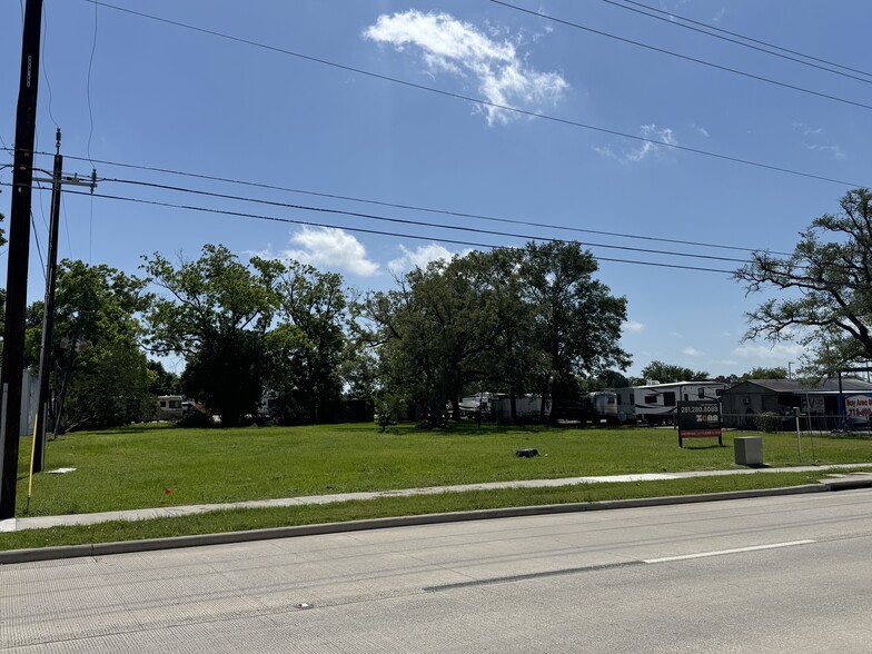 2818 Bayport Blvd, Seabrook, TX for sale - Building Photo - Image 3 of 23