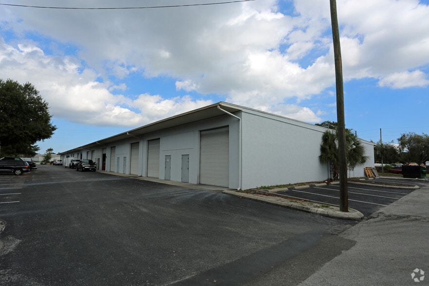6250 42nd St N, Pinellas Park, FL à louer - Photo du bâtiment - Image 3 de 5