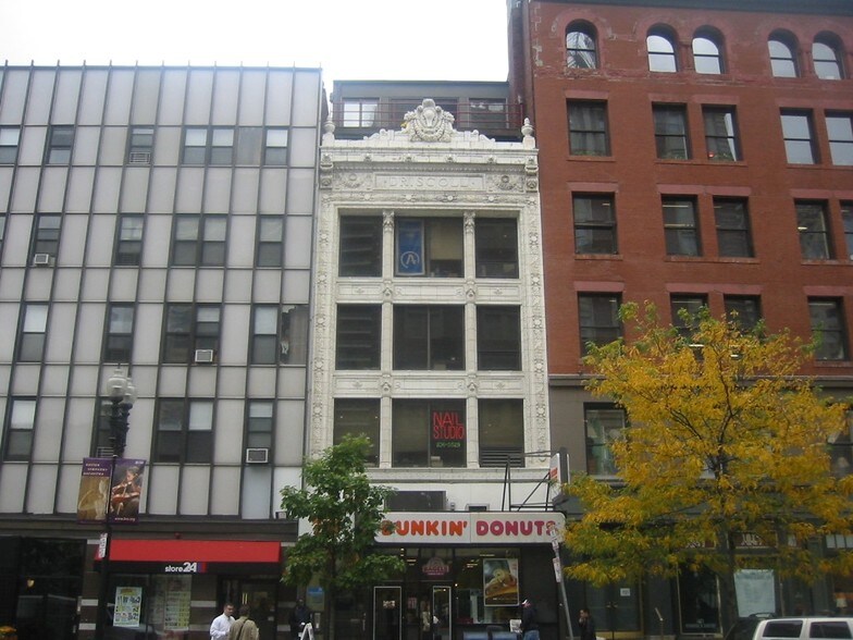 715 Boylston St, Boston, MA à louer - Photo du bâtiment - Image 2 de 3