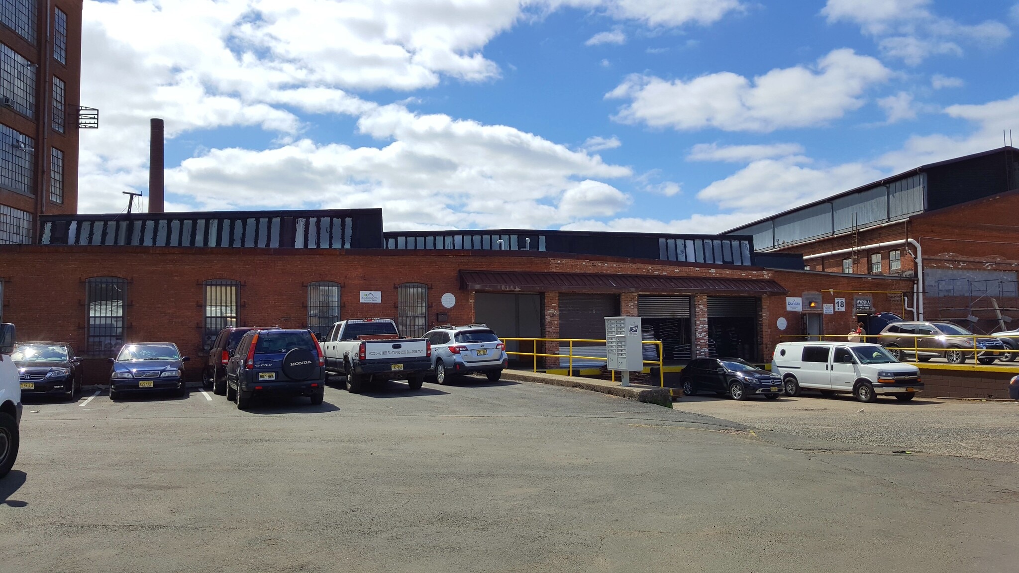 90 Dayton Ave, Passaic, NJ à louer Photo du bâtiment- Image 1 de 2