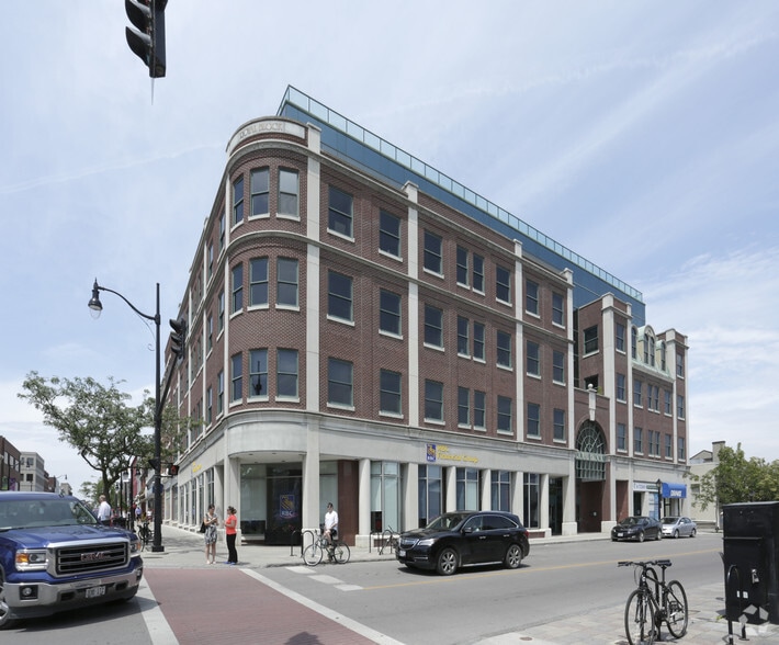 366-370 King St E, Kingston, ON for lease - Building Photo - Image 2 of 4