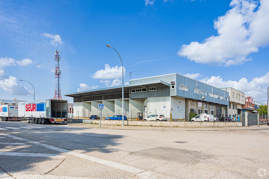 Industrial in Getafe, Madrid for lease - Building Photo - Image 3 of 3