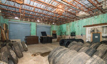 2001 Windsor Ave, Baltimore, MD à vendre Photo intérieure- Image 1 de 36