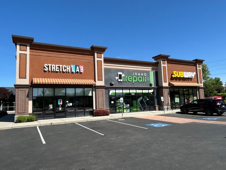 2175 E Cinema Dr, Meridian, ID à louer - Photo du bâtiment - Image 3 de 9