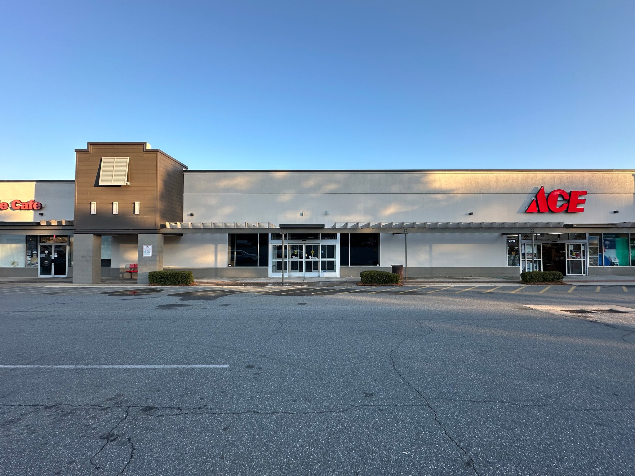 725 Cherry Rd, Rock Hill, SC for lease Building Photo- Image 1 of 5