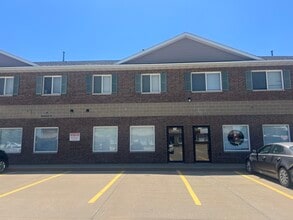 4-7 Hawkeye Dr, North Liberty, IA for lease Interior Photo- Image 1 of 17