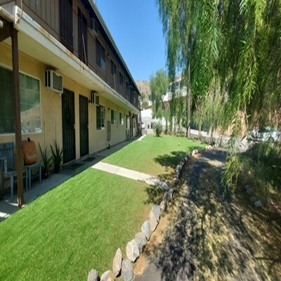 17717 Scherzinger Ln, Santa Clarita, CA à vendre - Photo du bâtiment - Image 3 de 19