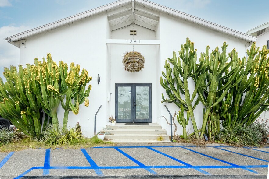 1041 Abbot Kinney Blvd, Venice, CA à louer - Photo du bâtiment - Image 2 de 12