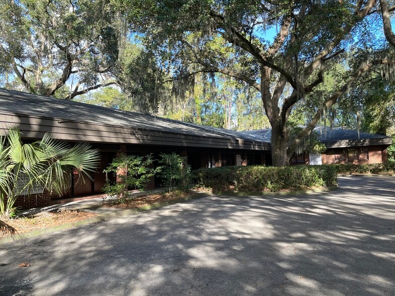 2233 NW 41st St, Gainesville, FL for lease - Building Photo - Image 1 of 13