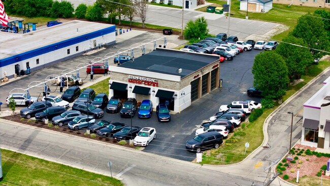 Plus de détails pour 5416 S 108th St, Hales Corners, WI - Commerce de détail à louer