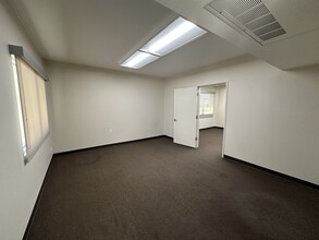 1818 Industrial Rd, Las Vegas, NV for lease Interior Photo- Image 2 of 5