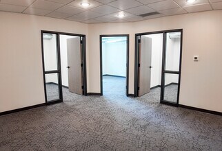 5025 S Bahnson Ave, Sioux Falls, SD for lease Interior Photo- Image 1 of 6