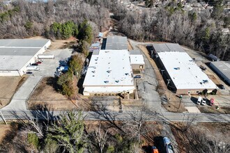 1218 Hickory Chapel Rd, High Point, NC - Aérien Vue de la carte